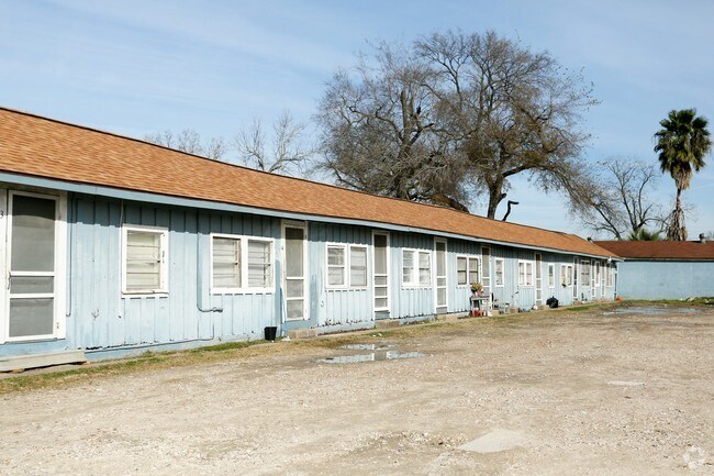 Photo - La Villa Apartments