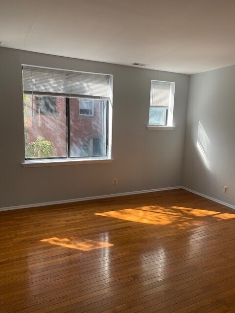 Photo - 1716 Lombard St Unit B