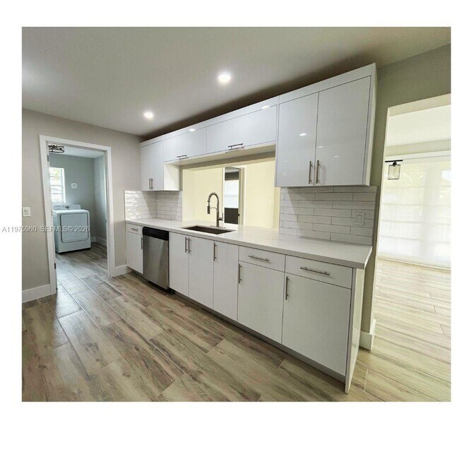 Photo - 5032 SW 94th Ave