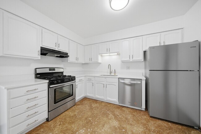 Photo - 152 Dunbar Ln