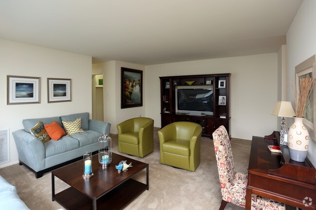 2 Bedroom-Living Room
