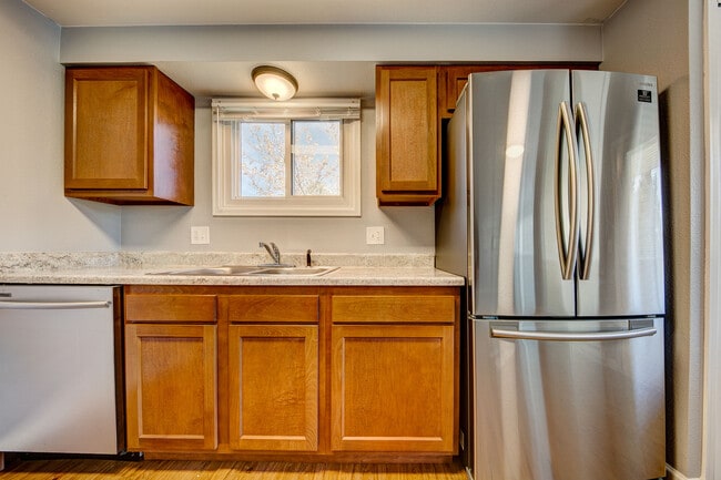 Photo - 1030-2601 Davidson Dr