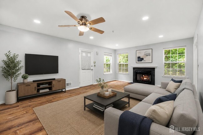 Photo - 230 Vasser Dr