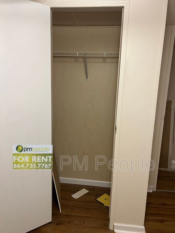Photo - 745 State Rd S-39-204