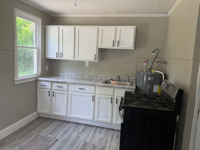 Photo - Newly updated 3 bedroom Cape Cod in Dayton
