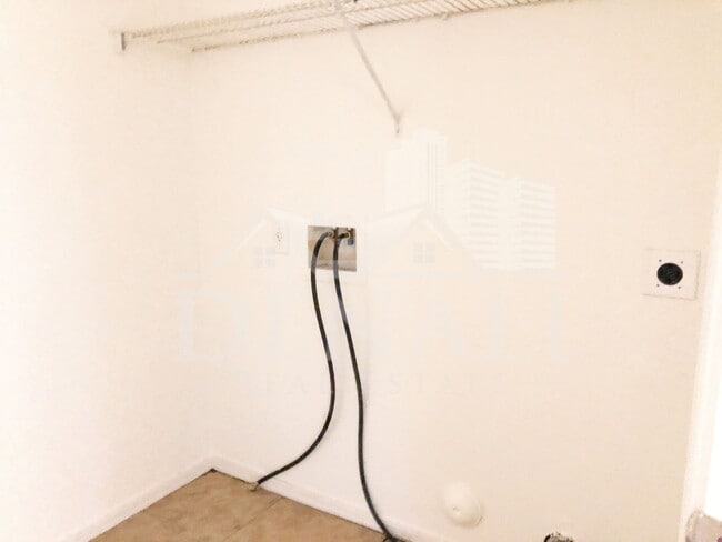 Photo - 16023 W Williams St