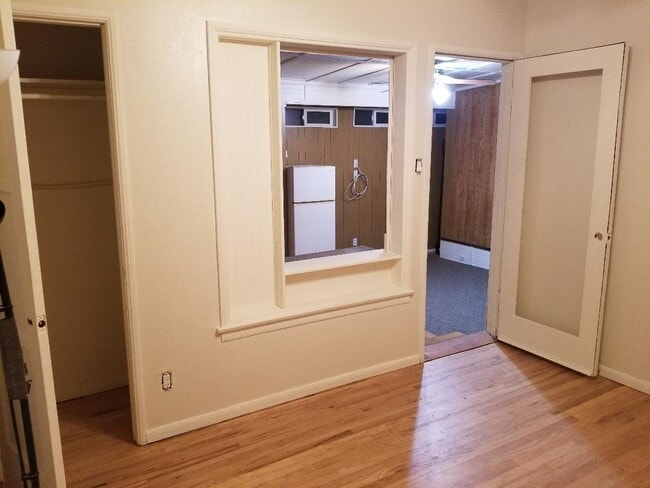 Dormitorio - 4249 W 136th St