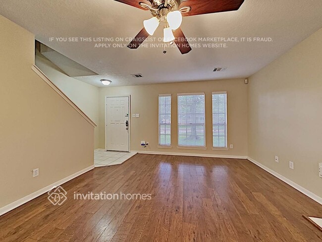 Photo - 1909 Fir Tree Dr