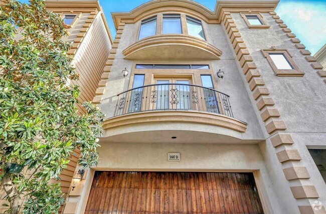 Building Photo - 1607 Bass St Unit D Rental