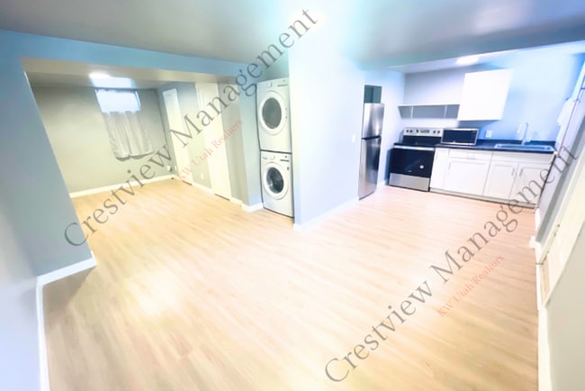 Building Photo - 1168 E 800 S Unit 2