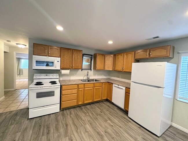 Photo - 3453 Kennekuk Cir