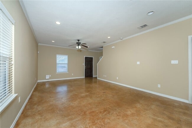 Photo - 3361 Keefer Loop