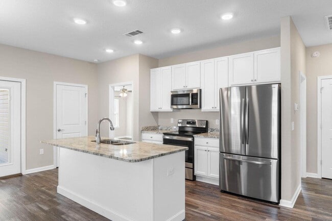 Photo - 145 4th Ave E