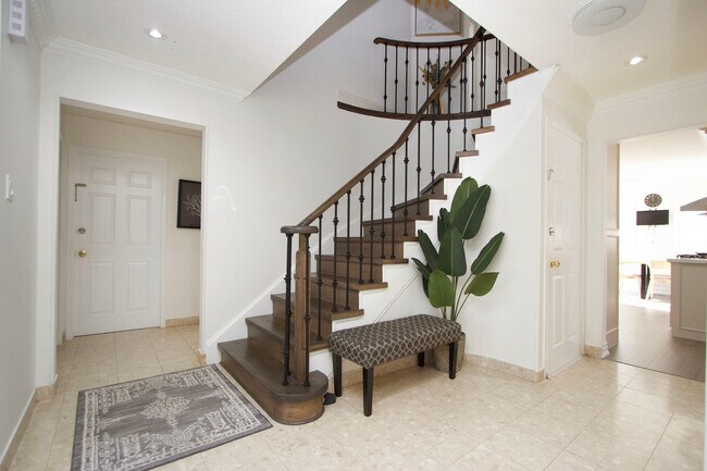 Photo - 1669 Dellbrook Ave