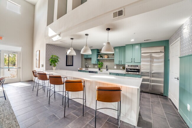 Photo - LUXE AT 1300