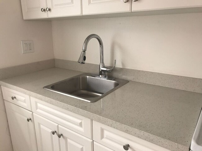 Photo - 2140 California St Unit 3