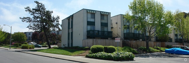 Photo - Crescent Park Apartments