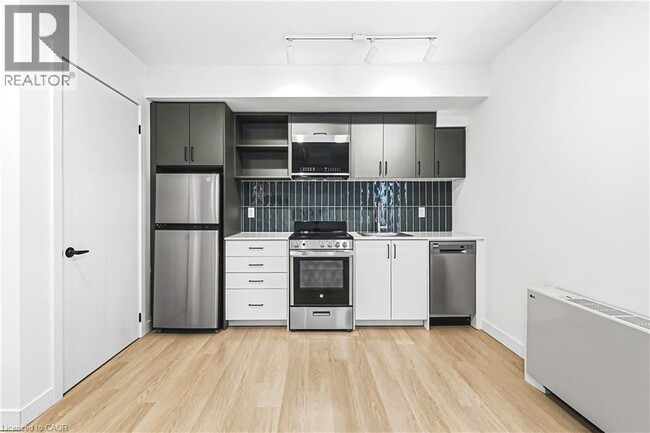 Photo - 325 James St S Unit 104