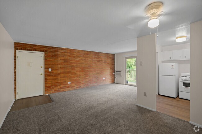 2 habitaciones, 1 baño - 750 pies cuadrados - Sala de estar y comedor - Parkview Estates