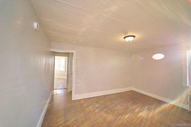 Photo - 10 Railroad Ave Unit 1