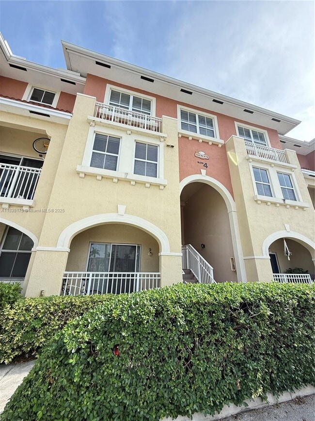 Photo - 10805 NW 89th Terrace Unit 102-4