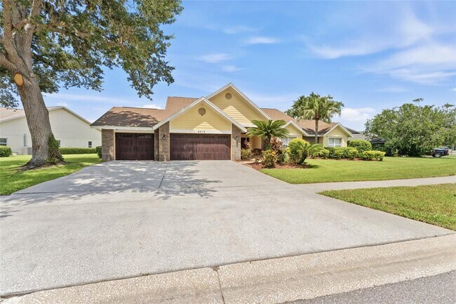 Photo - 6513 Thoroughbred Loop