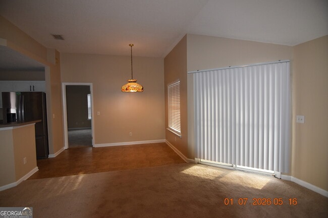 Photo - 145 Huntington Dr