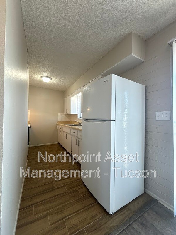 Photo - 1420 N Craycroft Rd Unidad Apt 8
