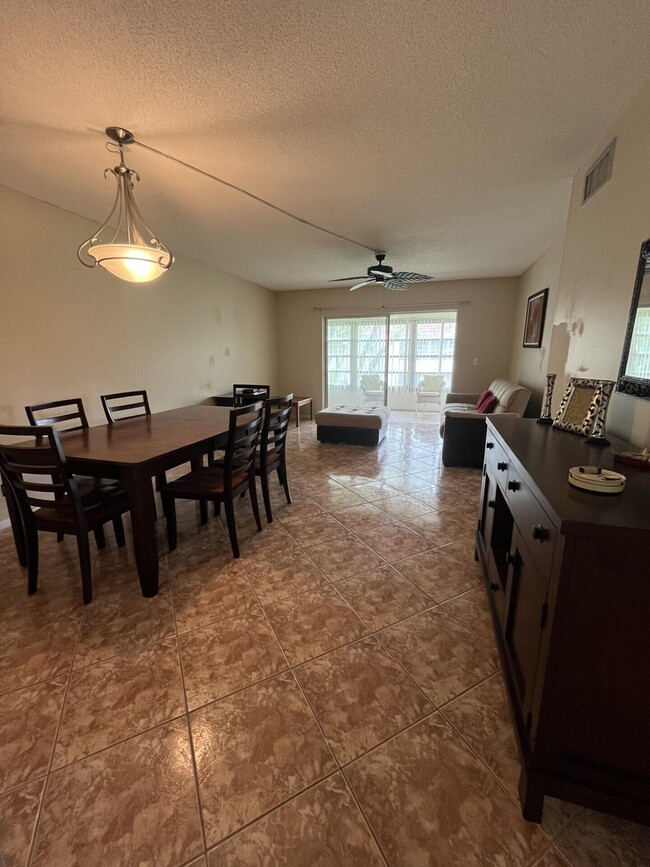 Photo - 23 Abbey Ln Unit 208