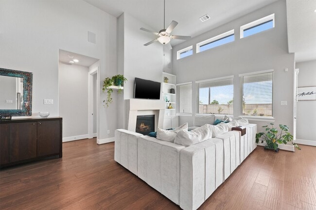 Photo - 4050 Shackleton Ct