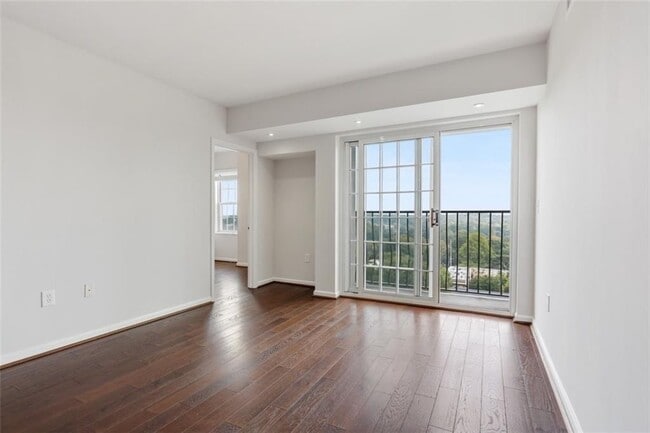 Photo - 199 14th St NE Unit 1403