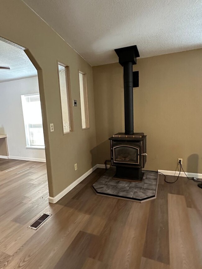 Photo - 18406 Freight Rd Ln