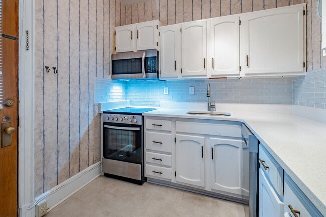 Photo - Cozy 2 Bedroom Apartment