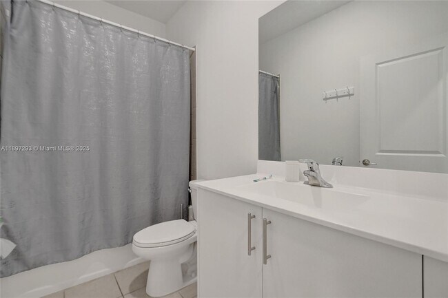Photo - 250 SW 159th Ct