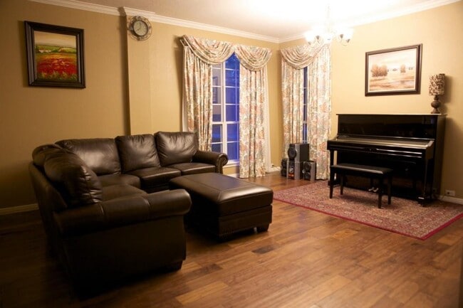 Photo - 11580 Cedarcliffe Dr