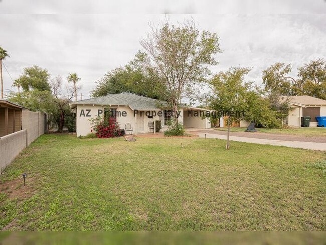 Photo - 9430 N 11th Pl