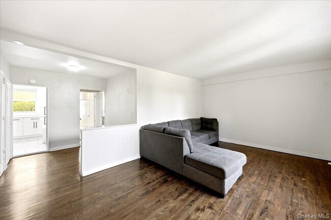 Photo - 12 Wainwright Ave Unit 1B