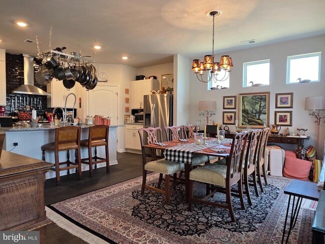 Photo - 268 Coral Ct