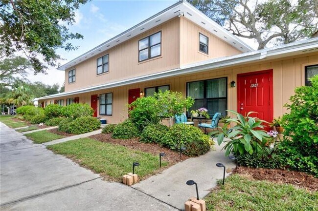 Photo - 956 Louisiana Ave