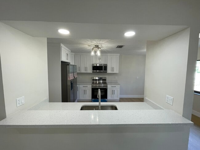 Photo - 5010 Pennsbury Dr