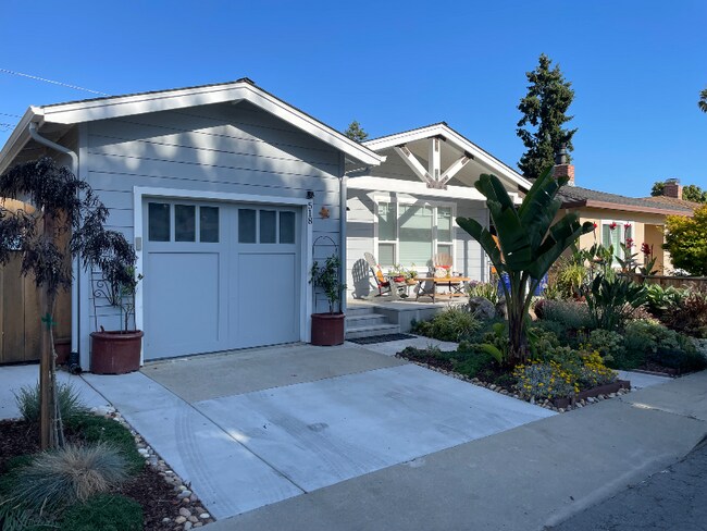 Photo - 518 Gilroy Dr