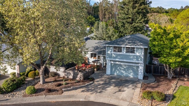 Photo - 5270 Arnica Way