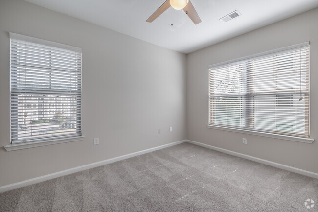 The Calhoun - 2BR, 2BA - 1,057SF - Secondary Bathroom