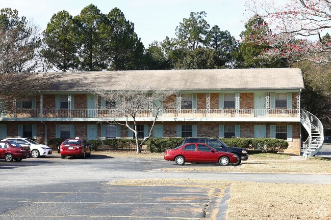 Photo - Shallowford Gardens Apartments