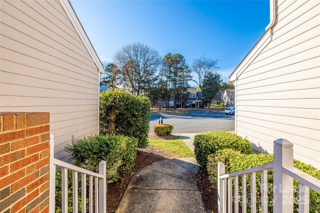 Photo - 4709 Morning Dew Ct