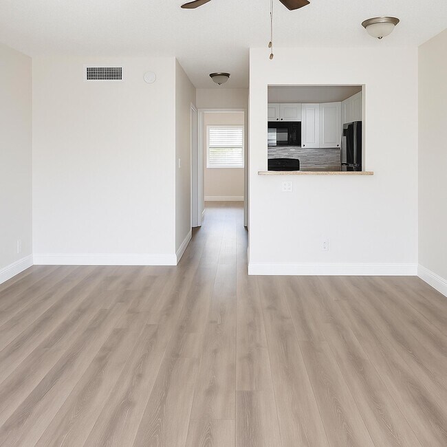 Photo - 4850 NE 5th Ave Unidad 120