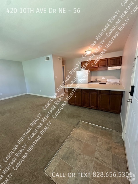Building Photo - 420 10th Ave Dr NE Unit 56 Rental