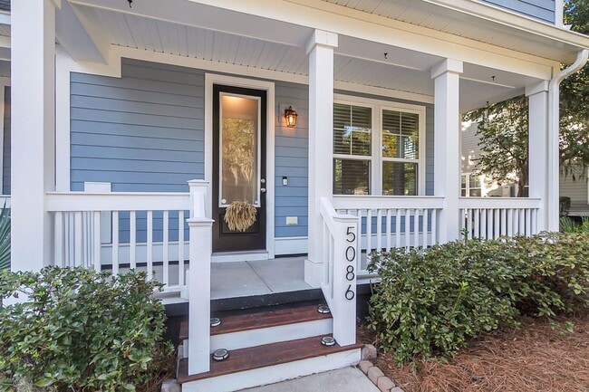 Photo - Stunning 3-Bed / 2.5-Bath Home in Park Cir...