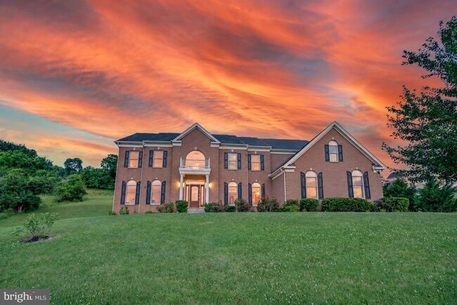 Building Photo - 15000 Barlow Dr