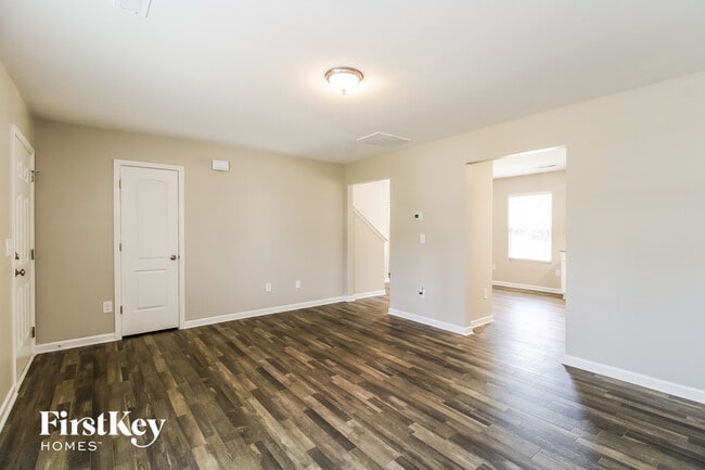 Photo - 206 Glenoaks Dr